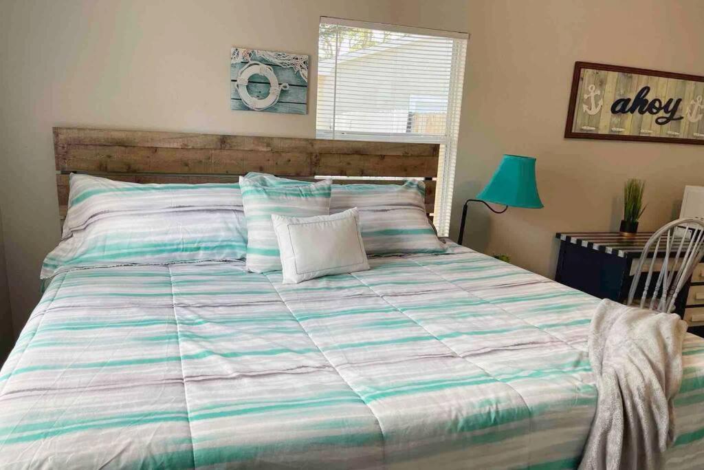 Forever Summer - Entire House! With King Bed! Clearwater Eksteriør billede